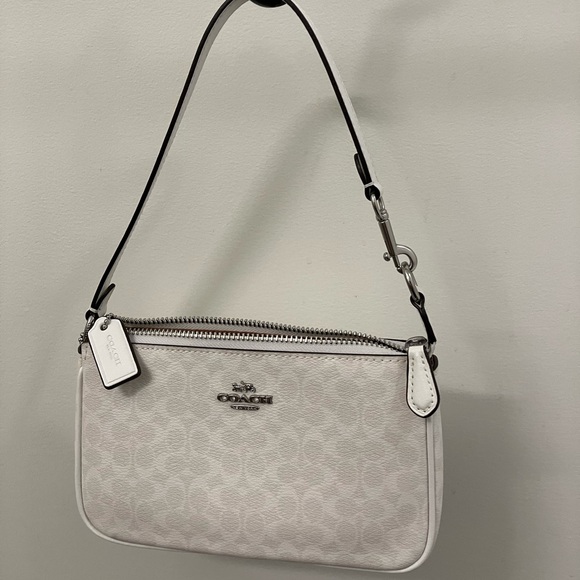 COACH Handbag - Picture 1 of 8